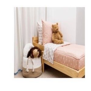 Elegant Pink Bedding Set for Kids